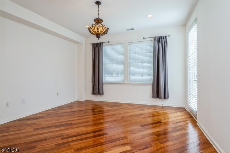 Beachfront North-Grand Reso - Residential