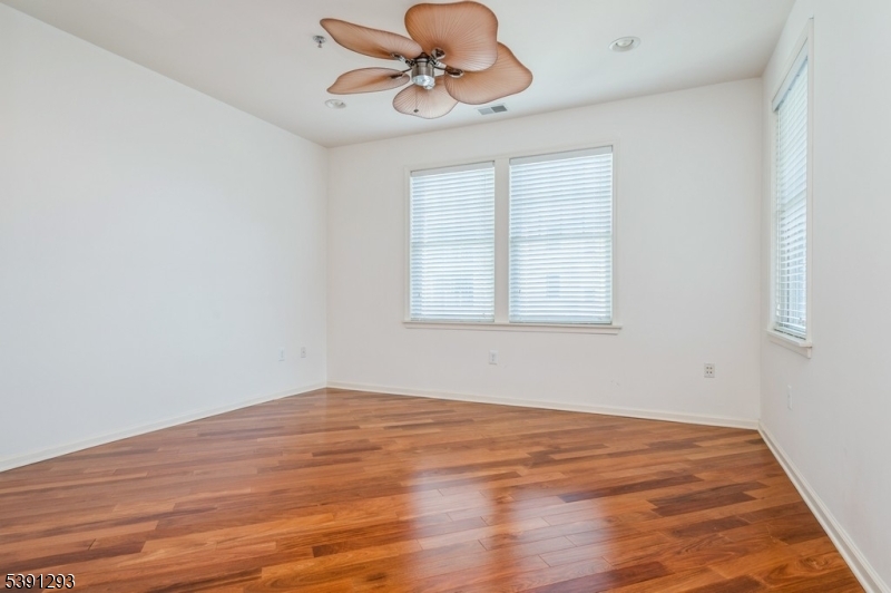 Beachfront North-Grand Reso - Residential