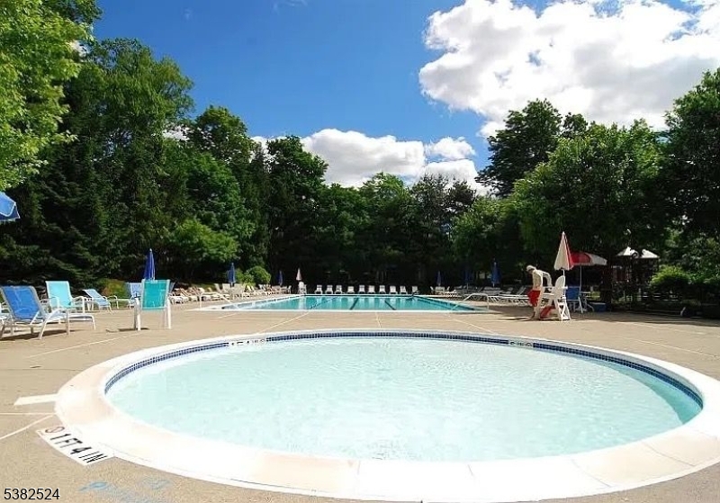 Seasons Glen - Residential