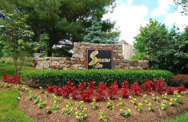 Seasons Glen - Residential