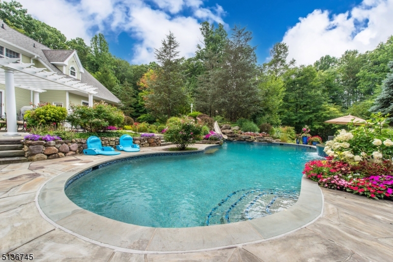 Hawk Hill - Residential