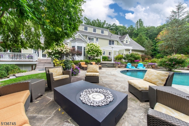 Hawk Hill - Residential