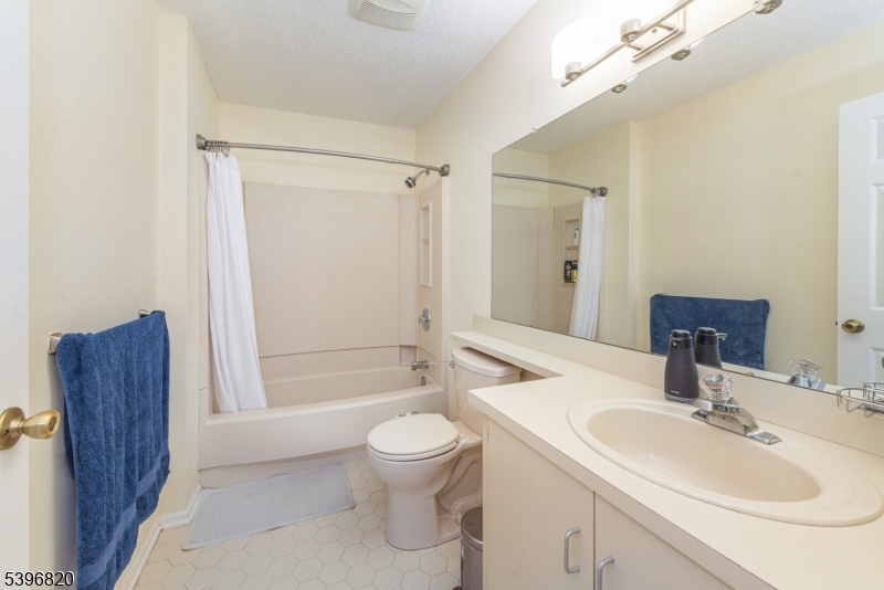 Woodland Hills - Residential