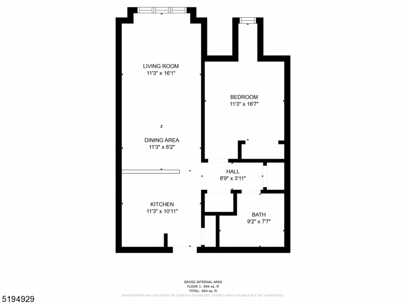 Main image without alt text