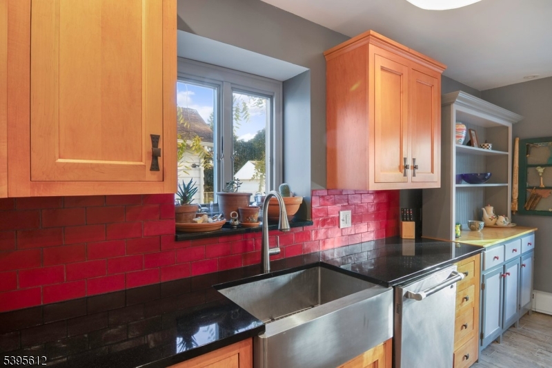 FAIRCHILD - Residential