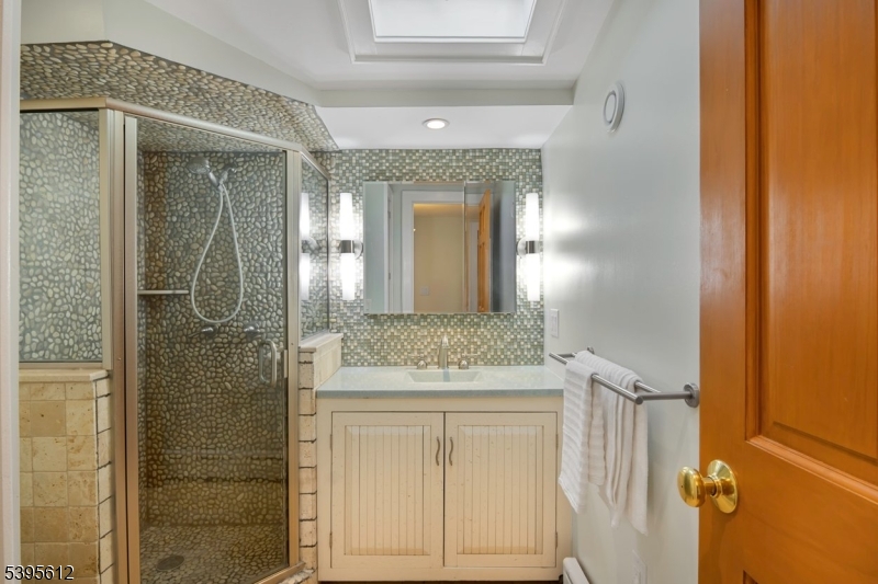 FAIRCHILD - Residential