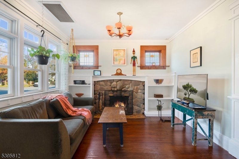 FAIRCHILD - Residential