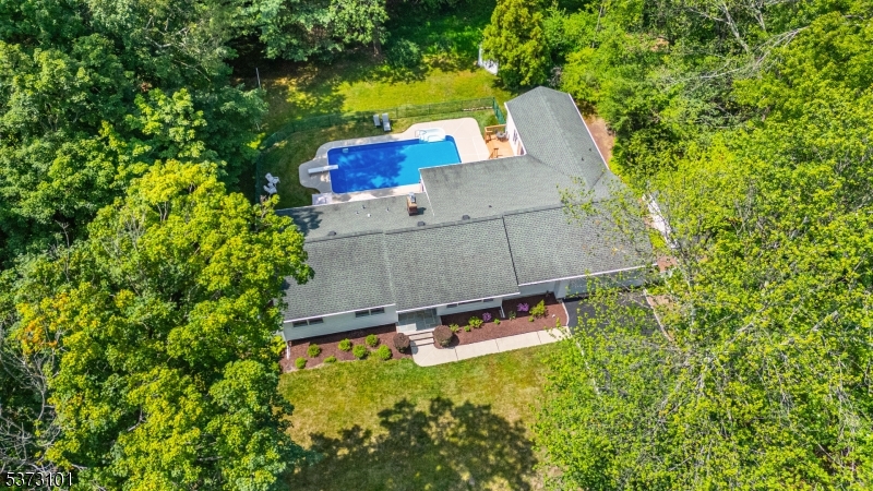 SHONGUM LAKE - Residential