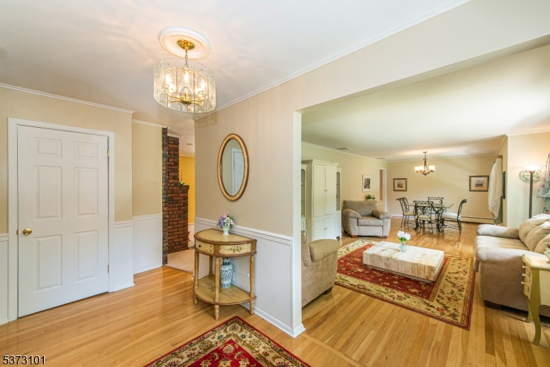 SHONGUM LAKE - Residential