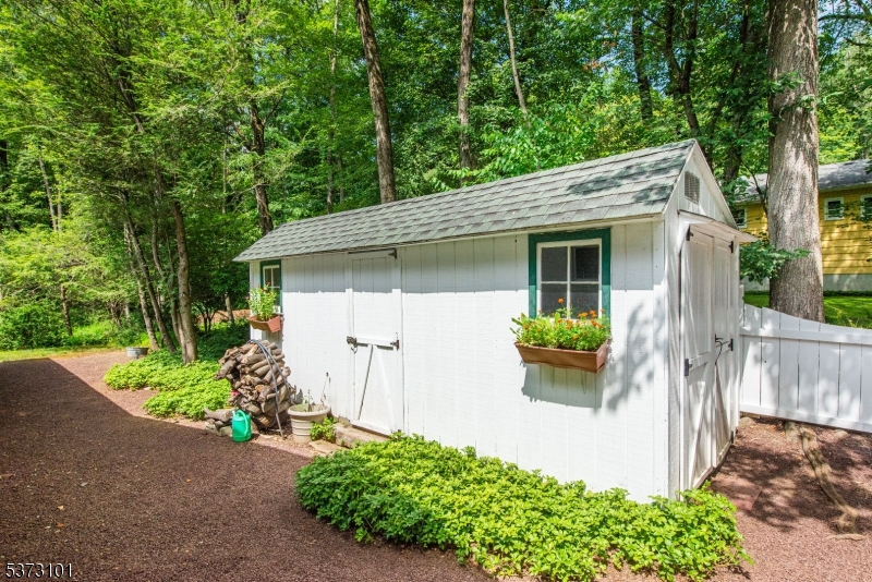 SHONGUM LAKE - Residential