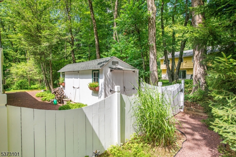 SHONGUM LAKE - Residential