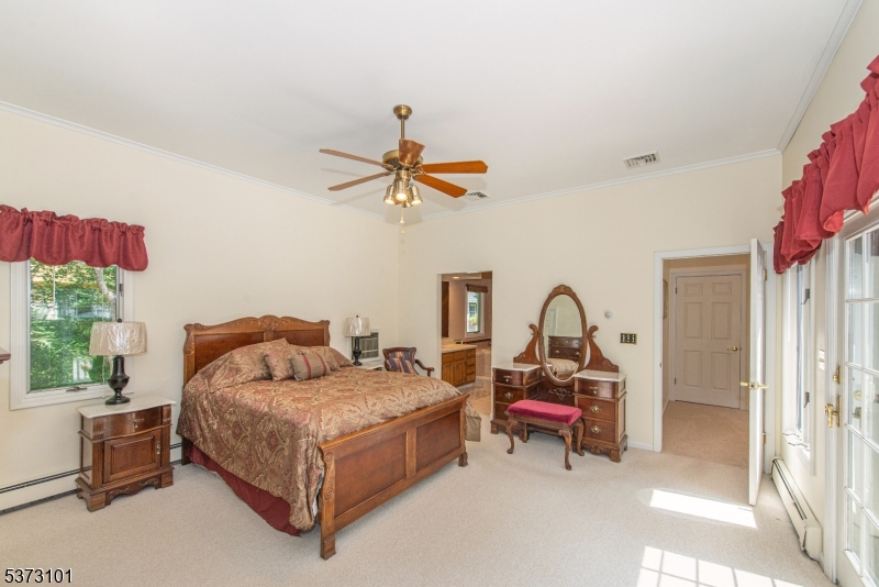 SHONGUM LAKE - Residential