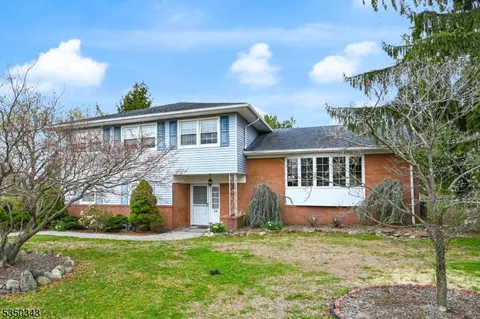 24 Kathryn Dr, Hanover Twp., NJ 07981 - MLS#: 3956592