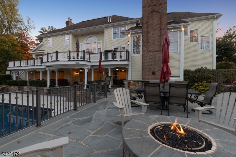 Charlotte Hill - Residential