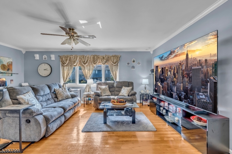 Sunny Side - Residential