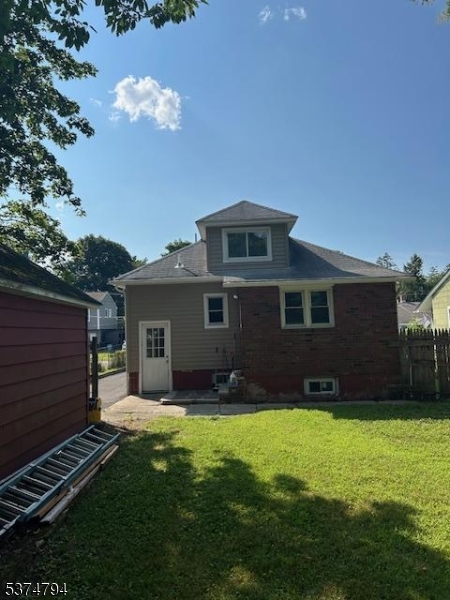 Franklin Boro, New Jersey 07416, United States, 2 Bedrooms Bedrooms, ,1 BathroomBathrooms,Residential,Active,180846