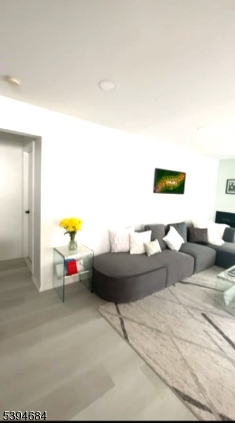 The Pointe Galloping Hill - Residential Lease