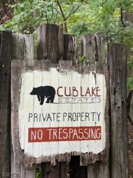 CUB LAKE ESTATES - Land