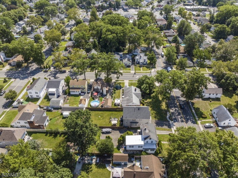 Photo 49 of 50 of 407 W Inman Ave house