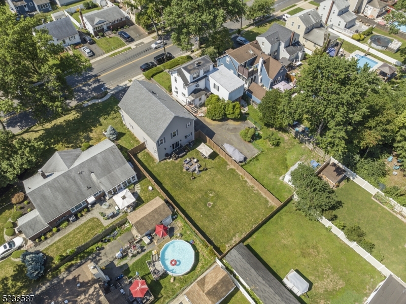 Photo 46 of 50 of 407 W Inman Ave house