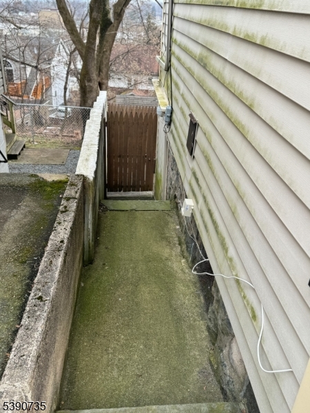 Hill - Residential Lease