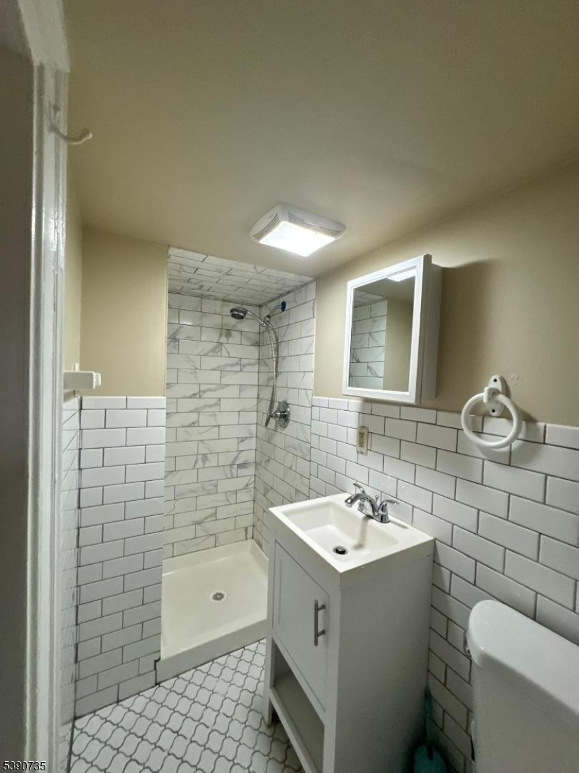 Hill - Residential Lease