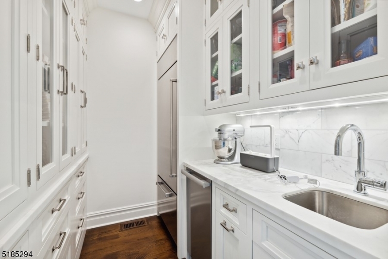 Upper Montclair - Residential