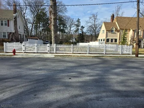 MLS: 3942289