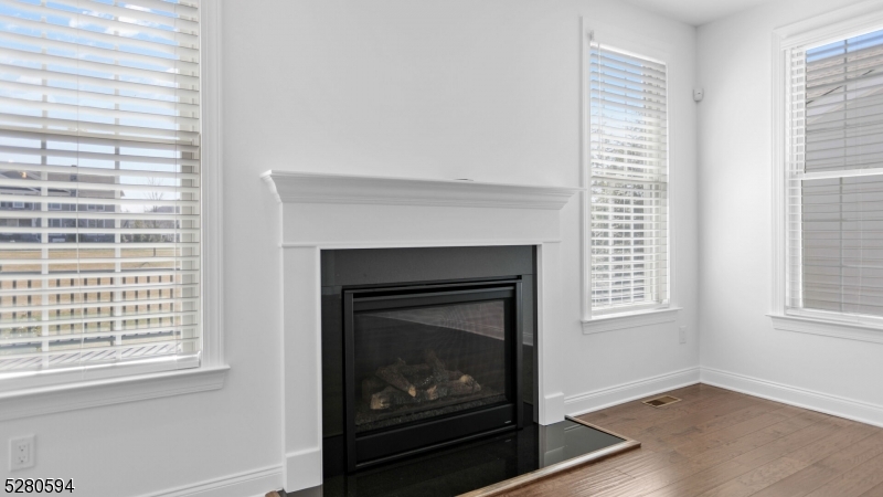 Reserve at Franklin Lakes - Residential