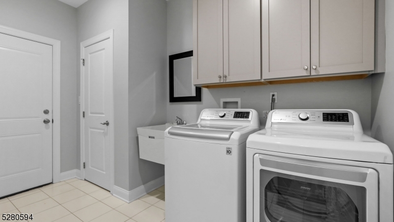 Reserve at Franklin Lakes - Residential