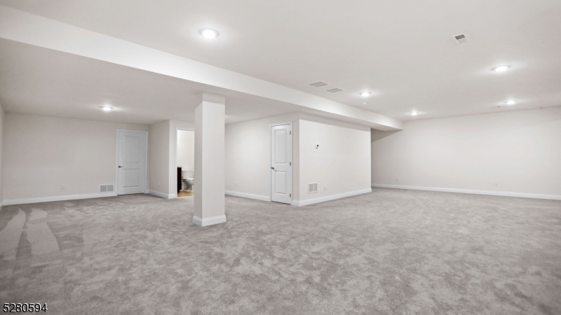 Reserve at Franklin Lakes - Residential