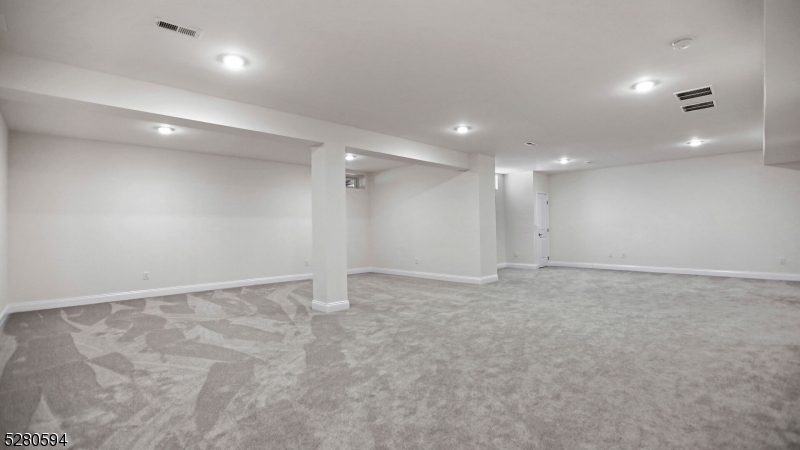 Reserve at Franklin Lakes - Residential