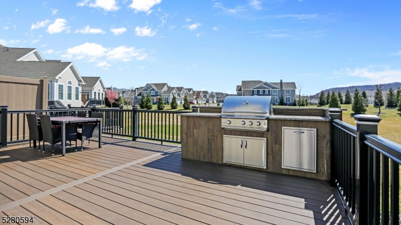 Reserve at Franklin Lakes - Residential