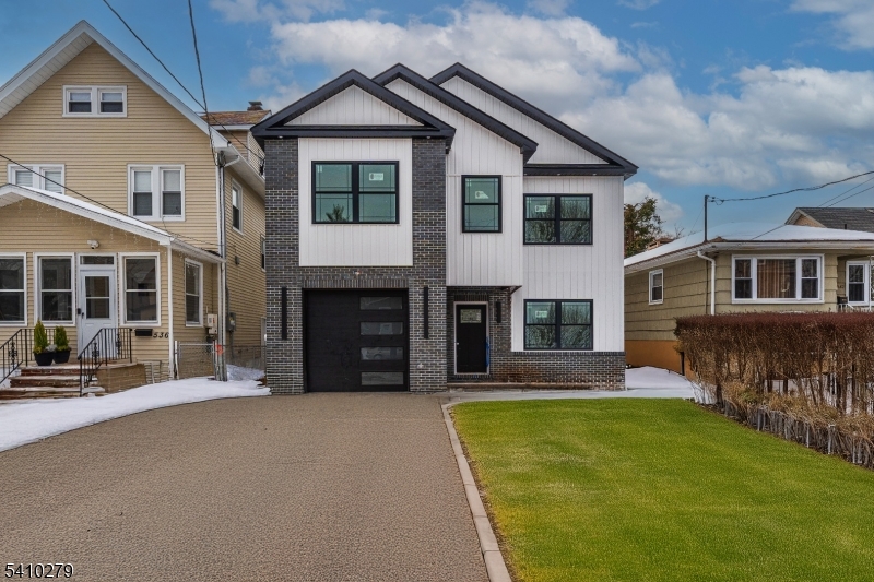 Elmora - Residential