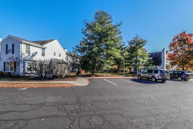 QUAILBROOK END UNIT - Residential