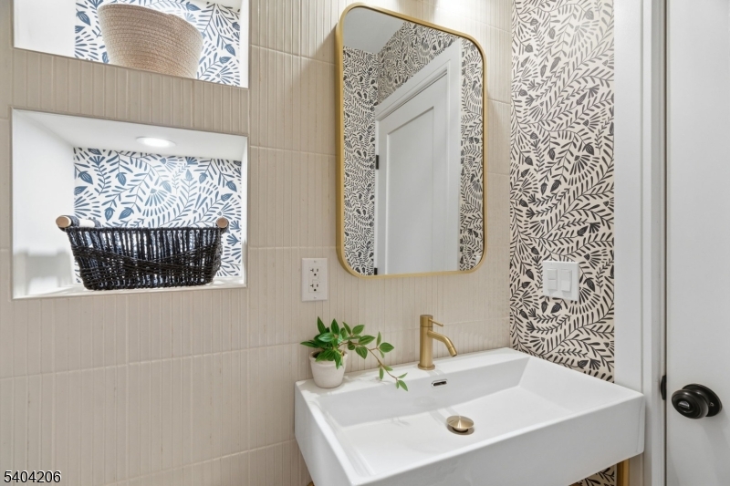 Upper Montclair - Residential