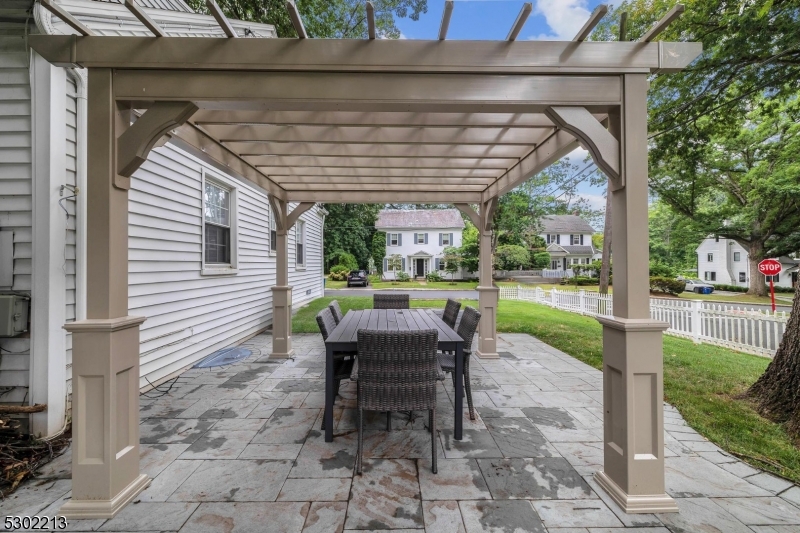 Washington Headquarters - Residential