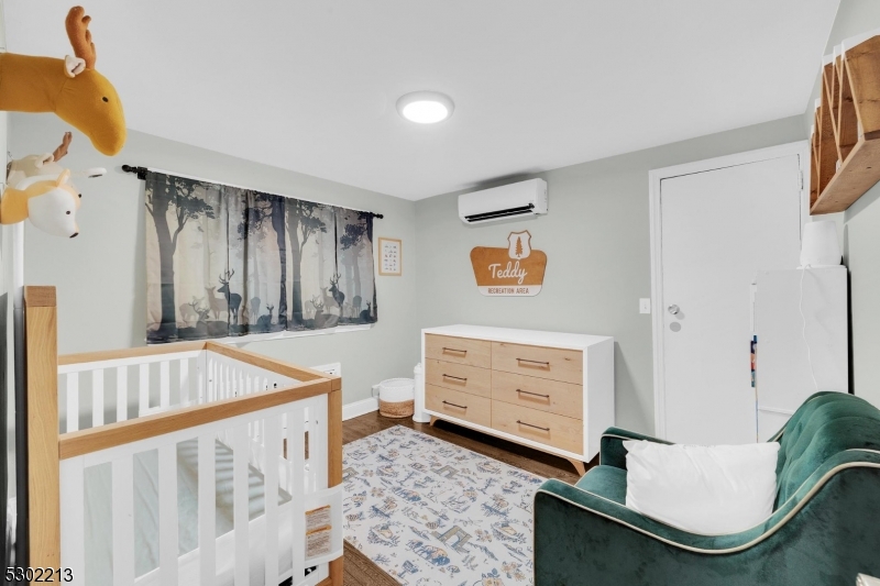 Washington Headquarters - Residential