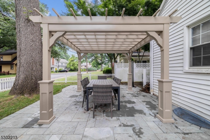 Washington Headquarters - Residential