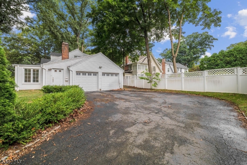 Washington Headquarters - Residential