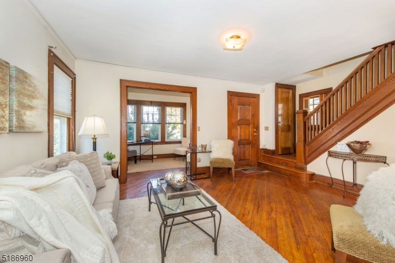 Oak View - Residential