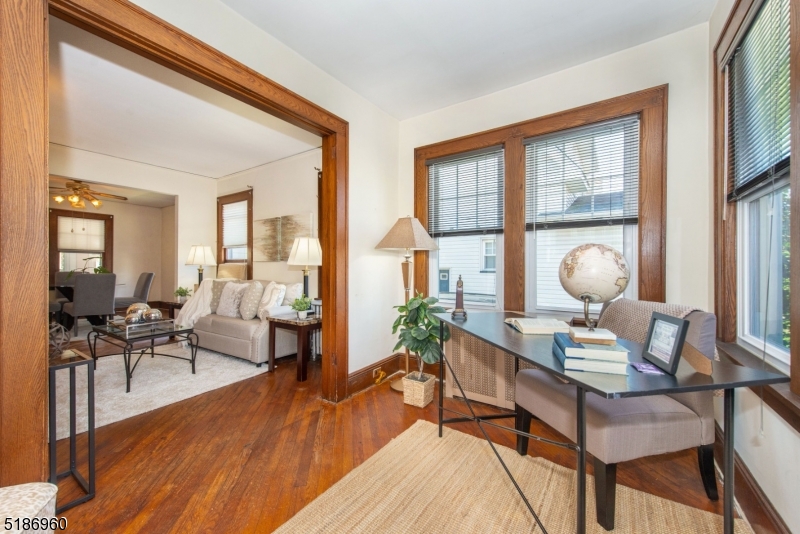 Oak View - Residential