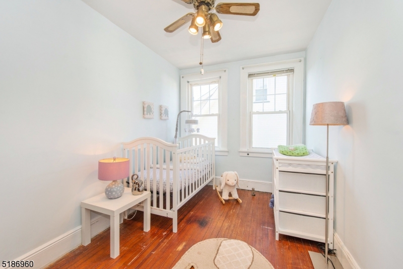 Oak View - Residential