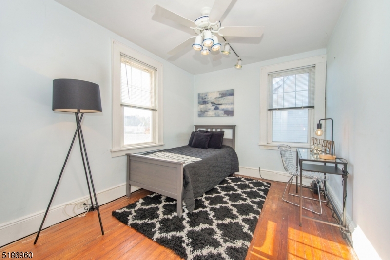 Oak View - Residential