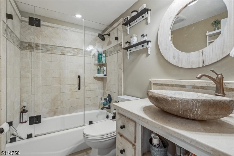 Lower Mount Glen Lake - Residential