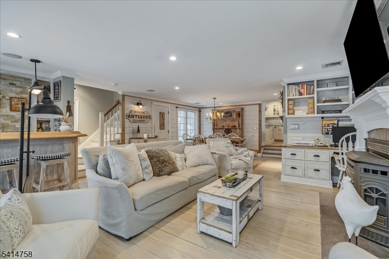 Lower Mount Glen Lake - Residential