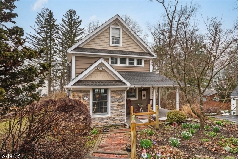 Lower Mount Glen Lake - Residential