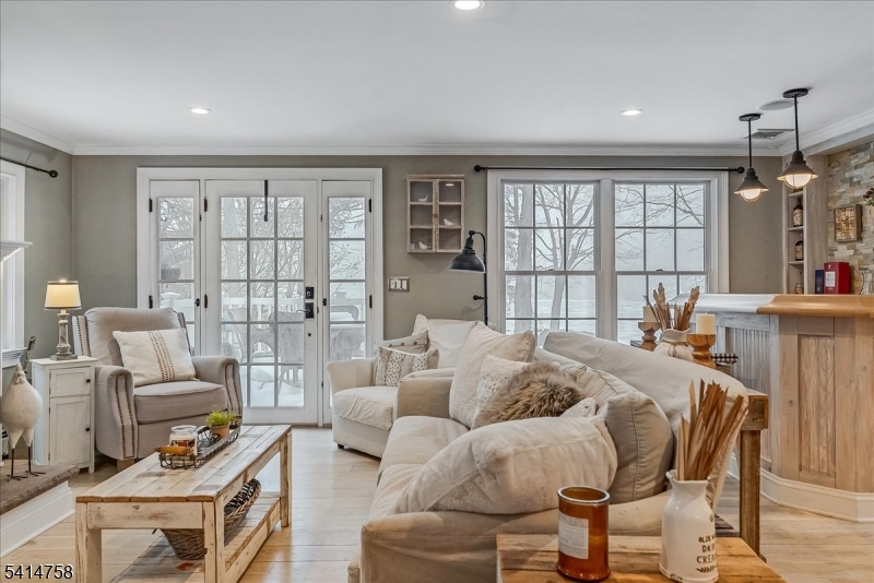 Lower Mount Glen Lake - Residential