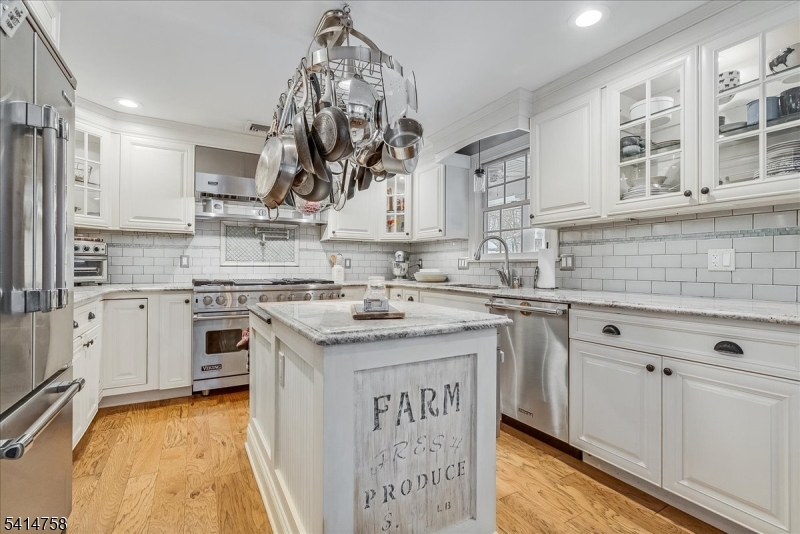 Lower Mount Glen Lake - Residential