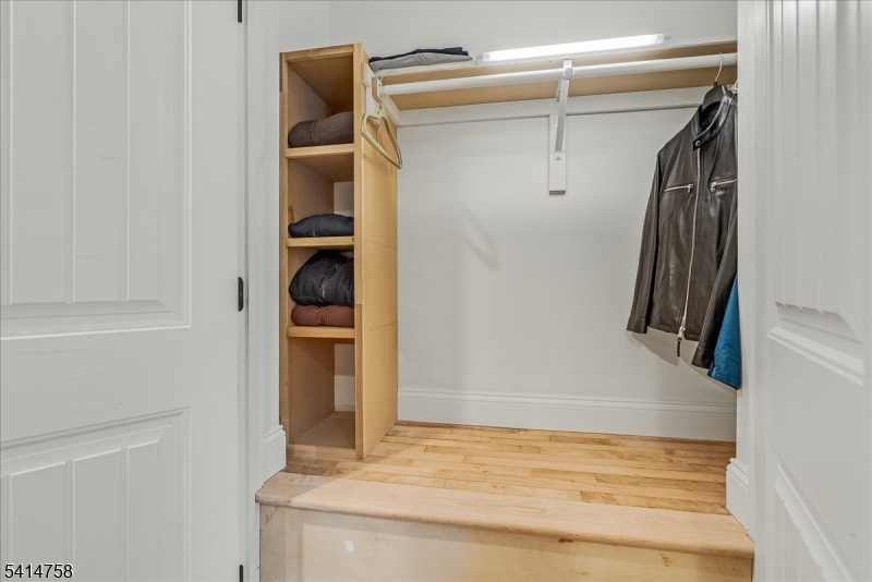 Lower Mount Glen Lake - Residential